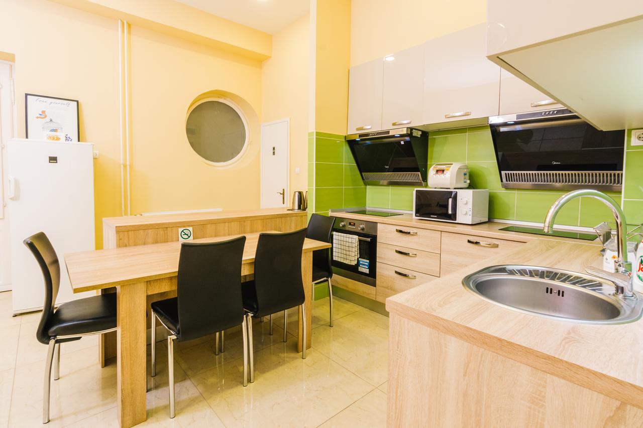 Centric Lifestyle Apartments Budapeste Exterior foto